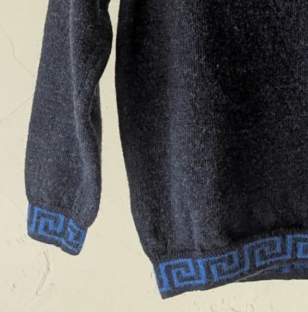 Versace Sweater - Picture 2 of 4